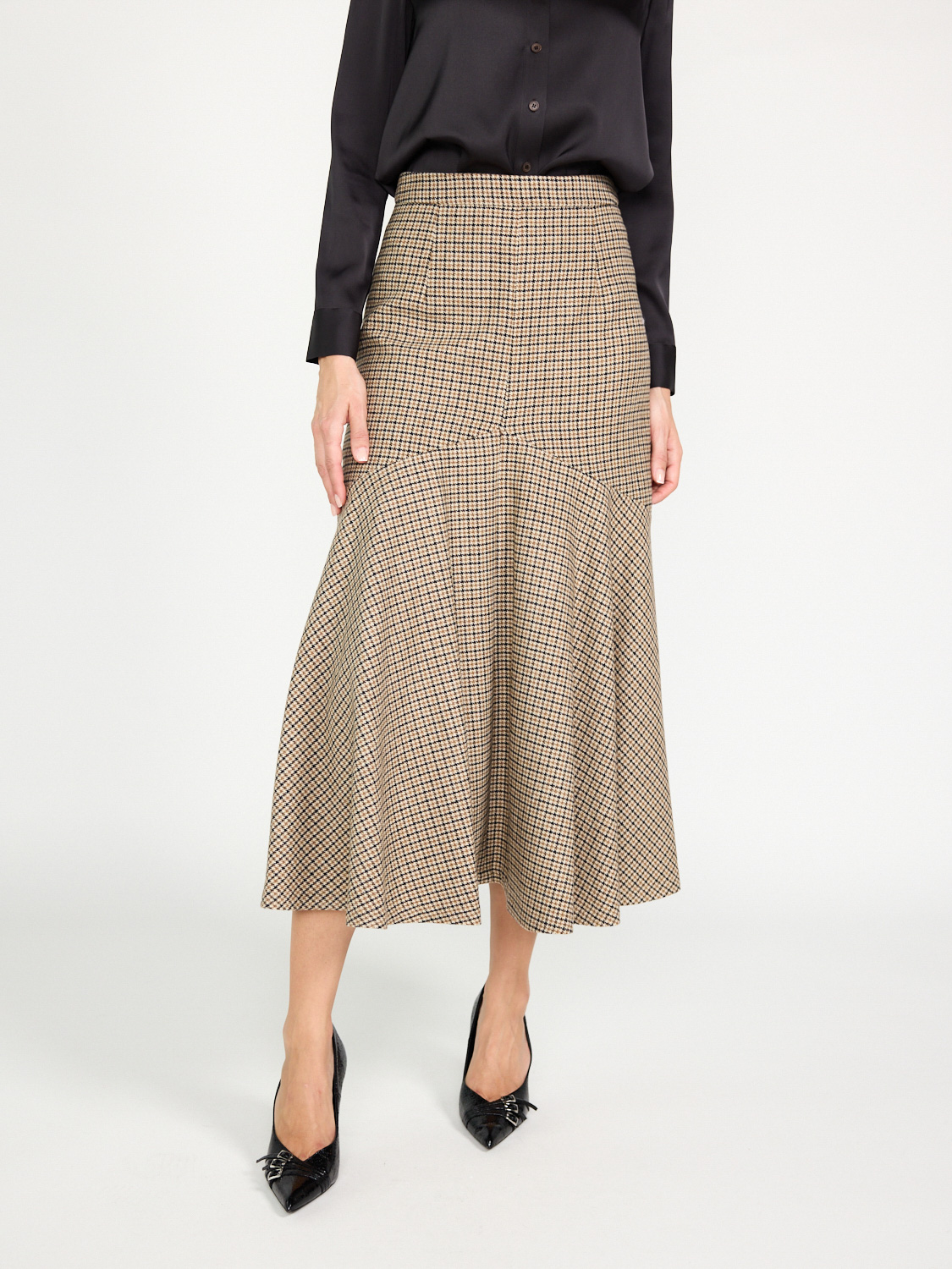 Patou Skirt with flared hem brown 36