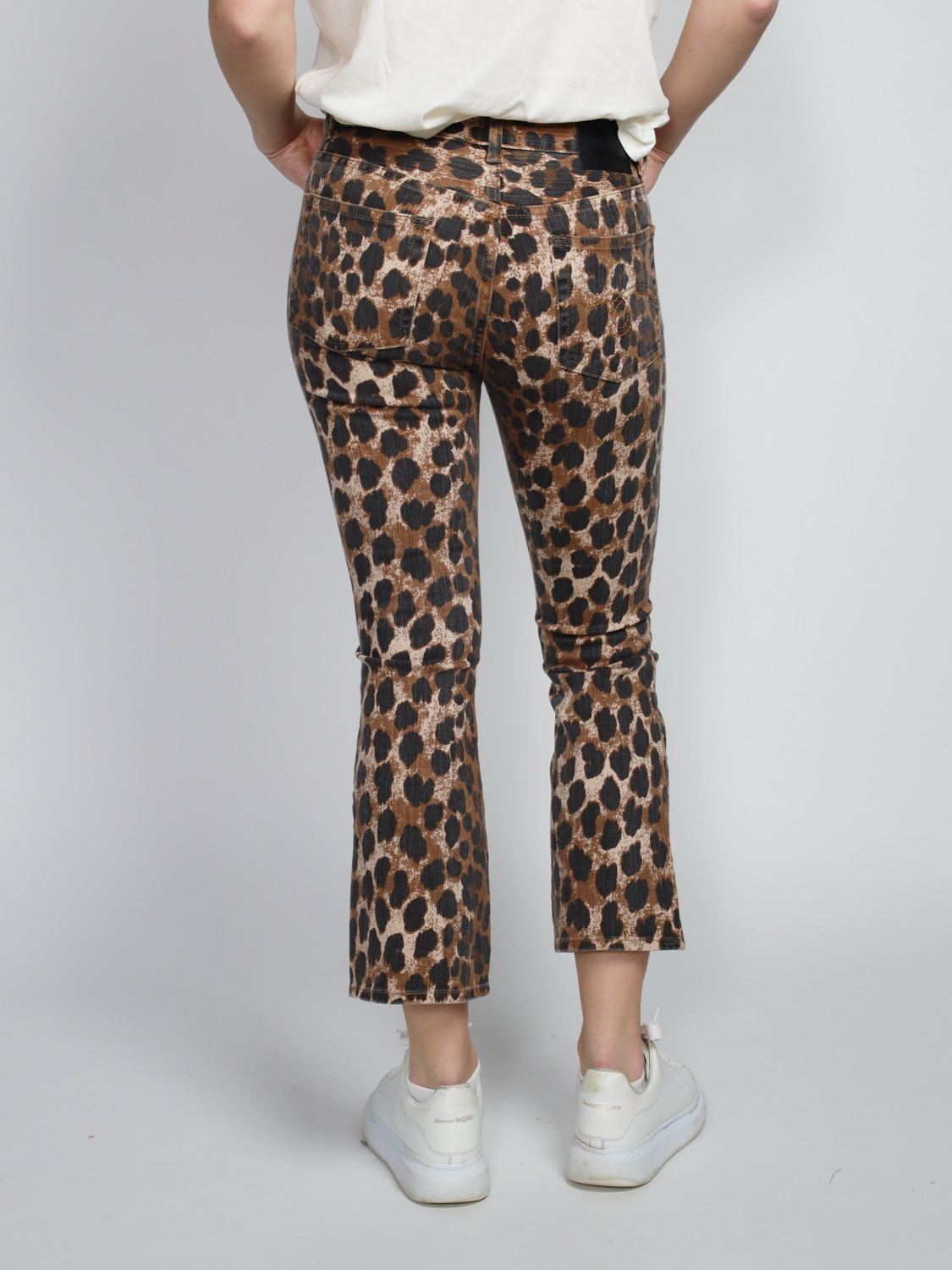 R13 Kick Fit – Animal Print Flared Jeans   braun 29