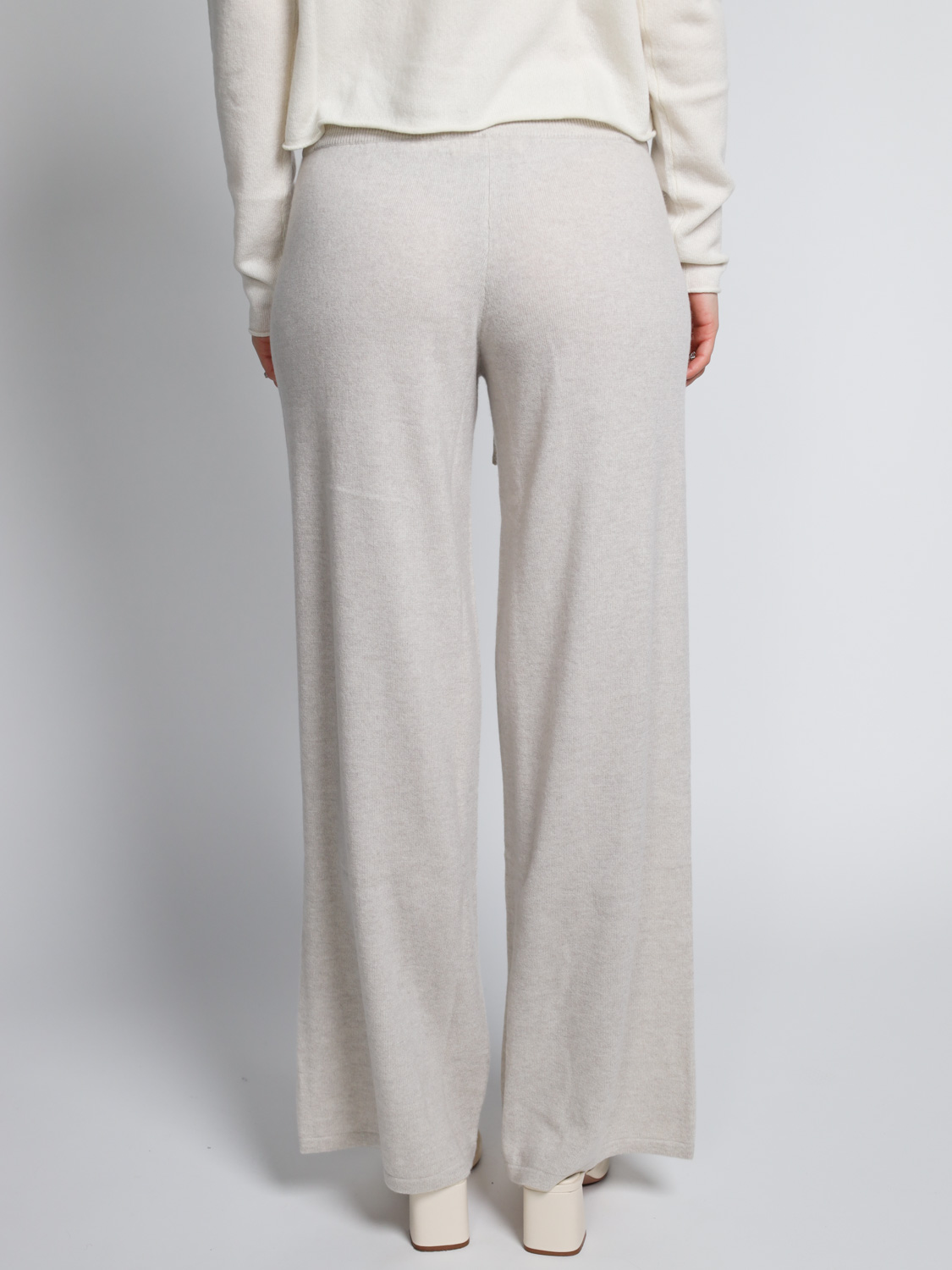 Lisa Yang Sofi – flowing cashmere trousers  camel XS/S