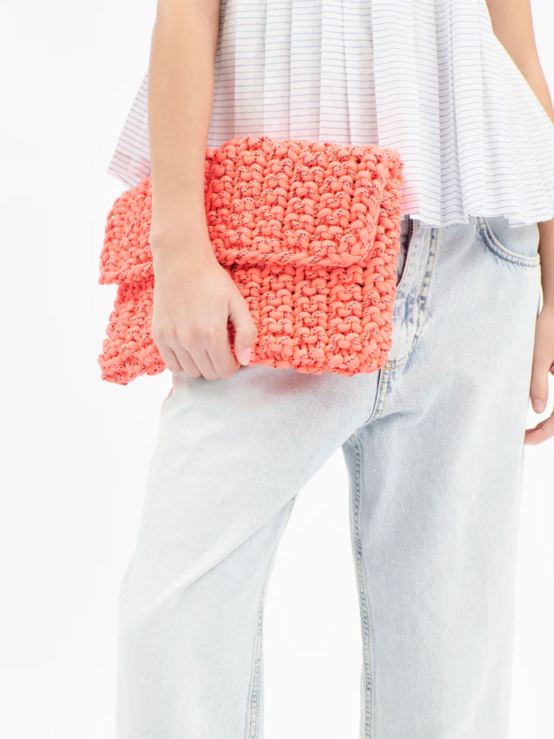 Odeeh Bag - Knitted clutch  pink One Size