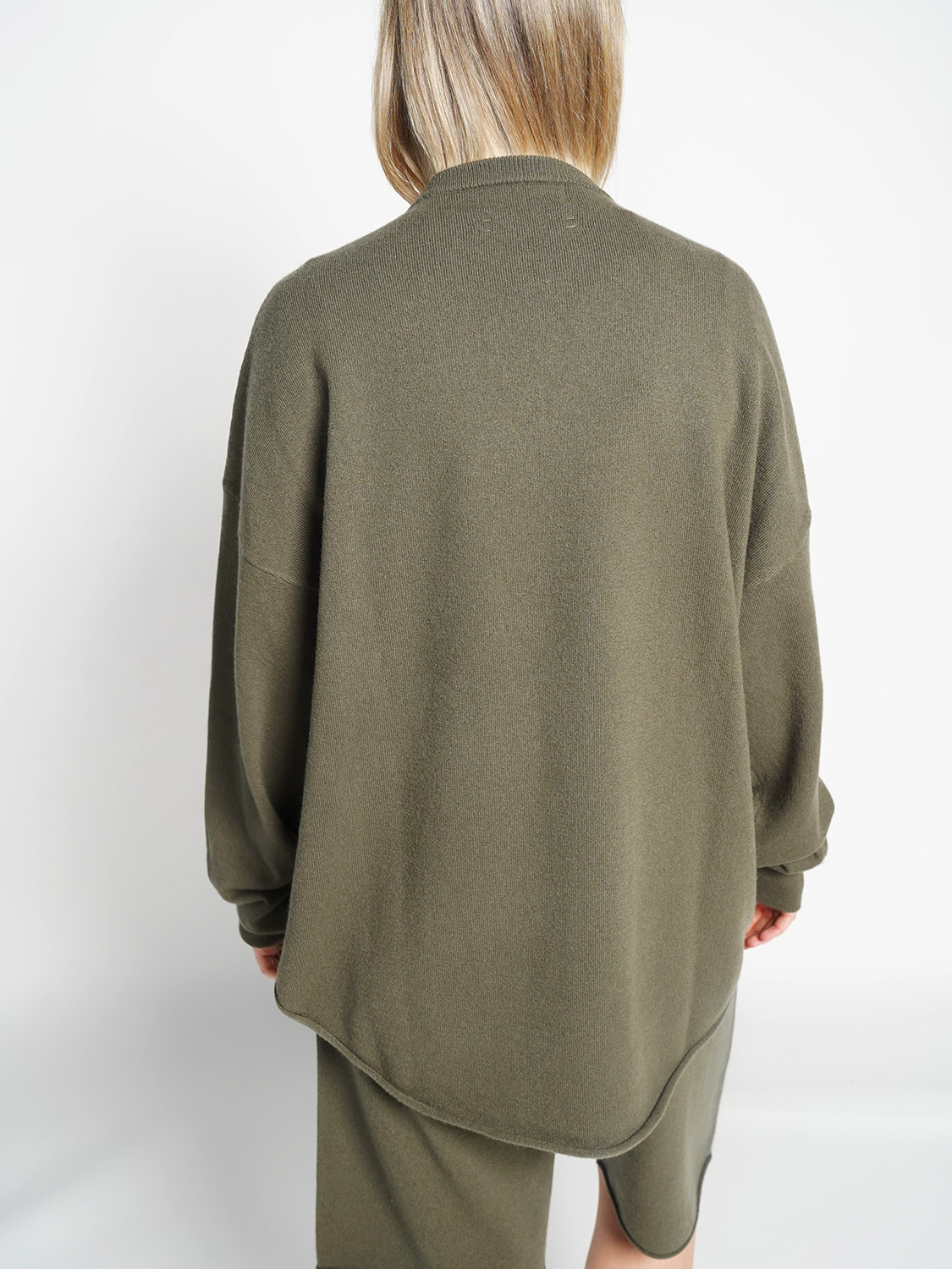 Extreme Cashmere N°53 Crew Hop – Oversized cashmere sweater  khaki One Size