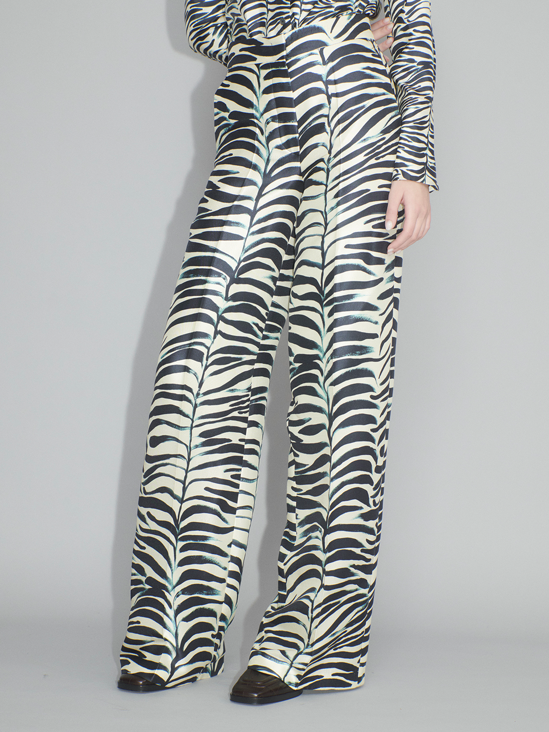 Odeeh Trousers with zebra print  multi 36