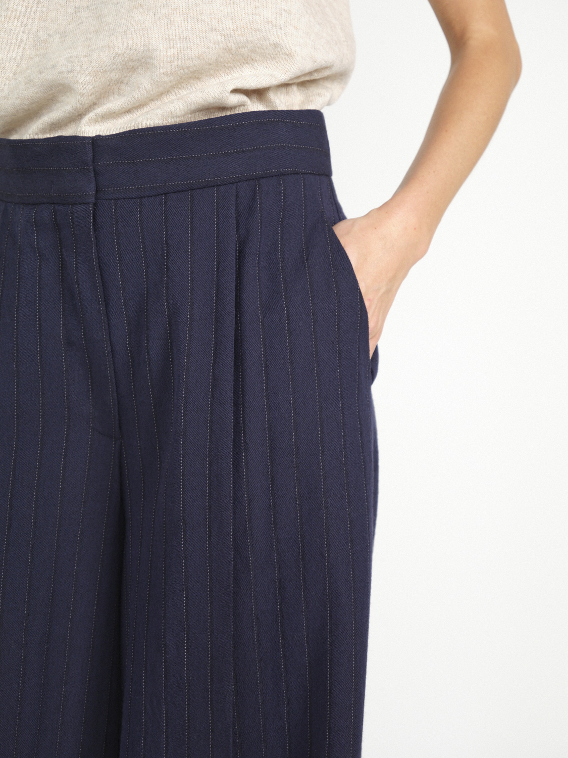 Odeeh Pinstripe trousers in virgin wool blend     marine 36