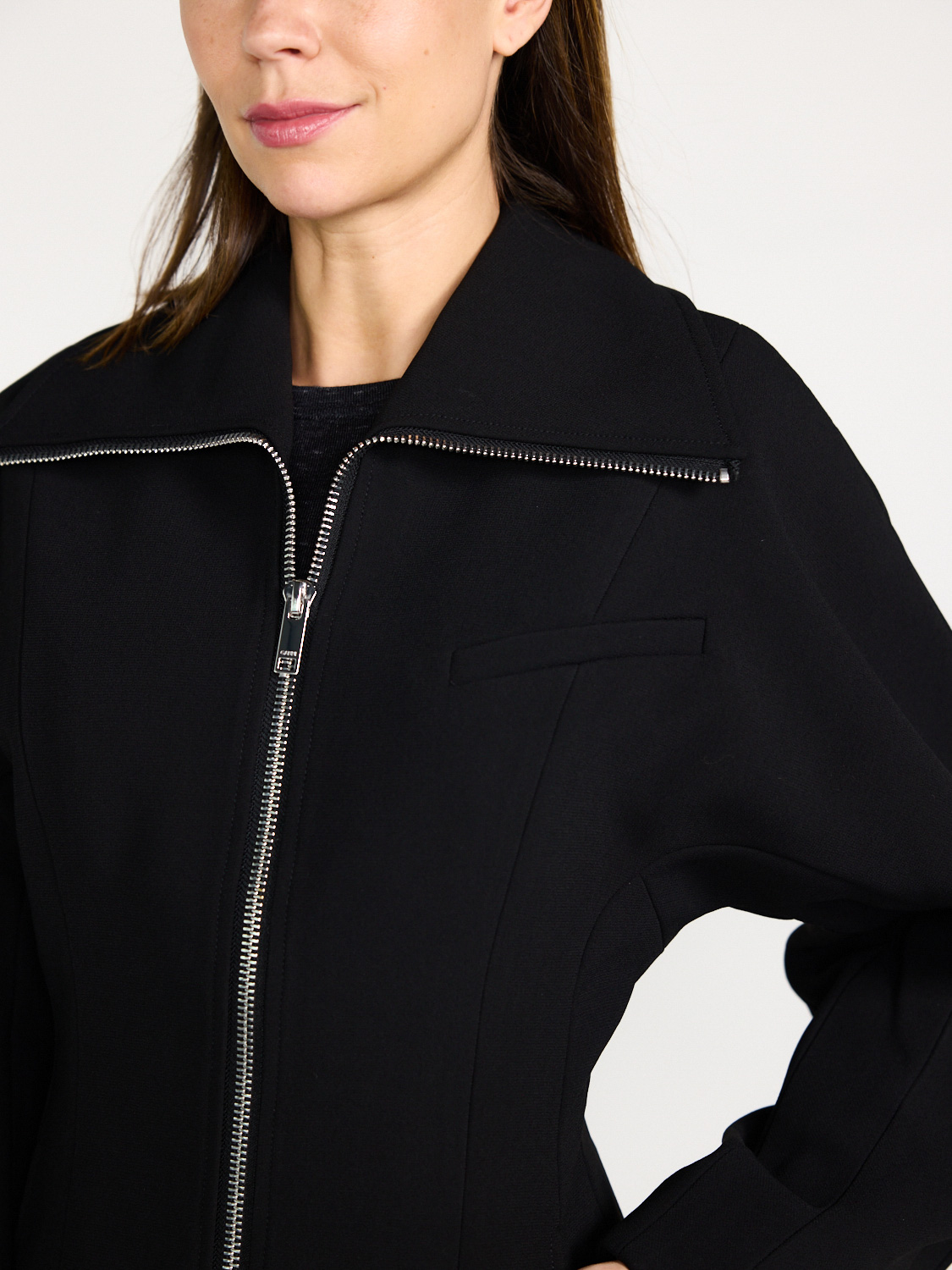 Ganni Figurbetonende Jacke mit Reißverschluss  negro 34