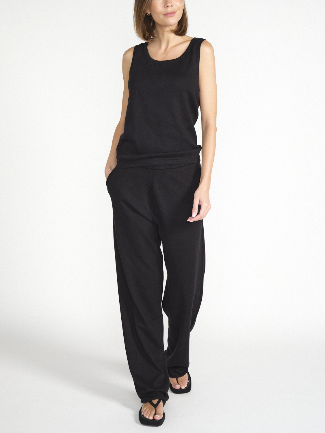 Extreme Cashmere N°333 Singlet – top made from a cotton-cashmere mix  black One Size
