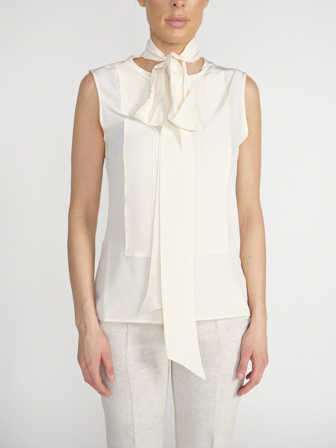 Victoria Beckham Silk crêpe blouse with a tie   creme 34