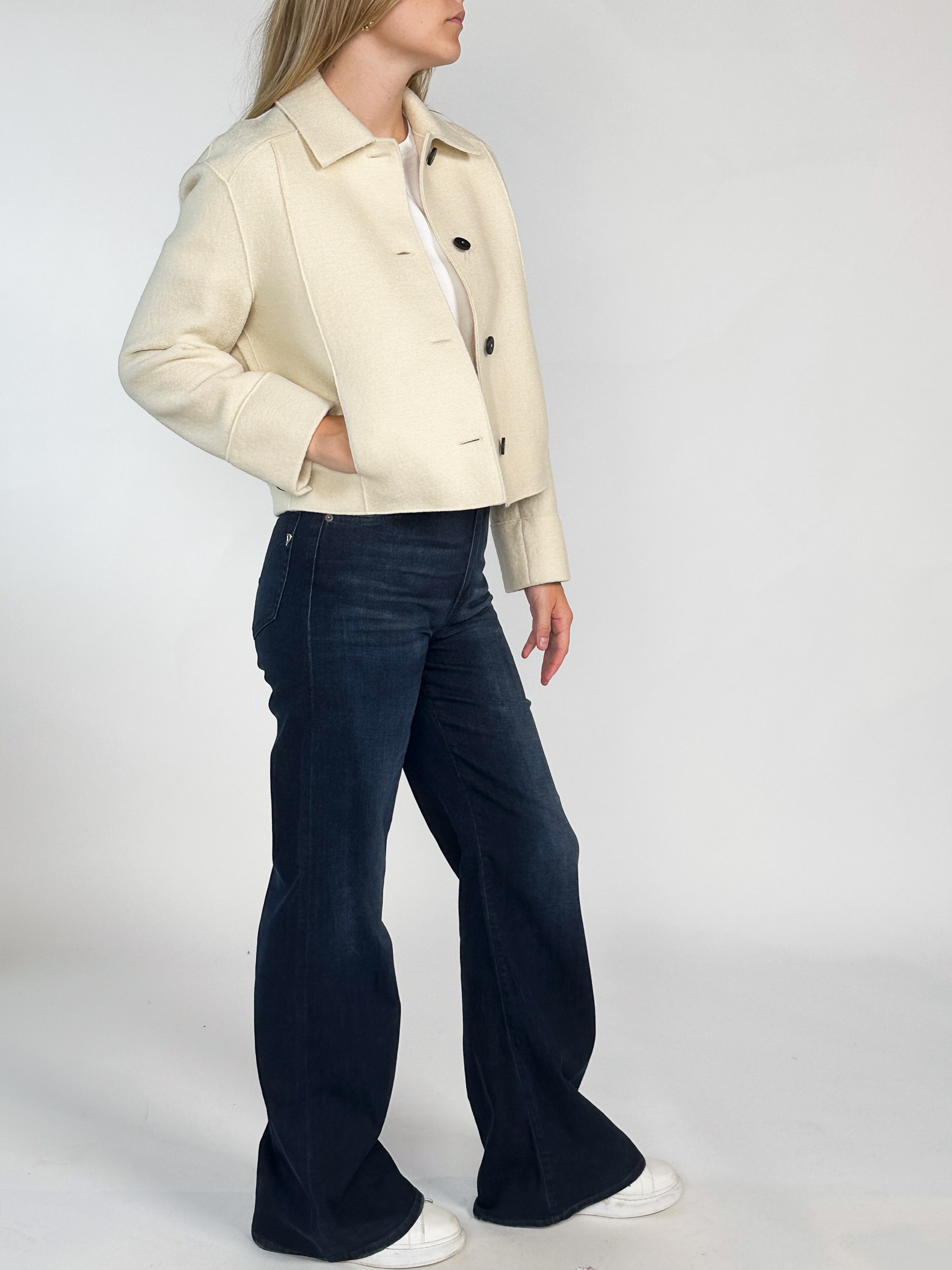 Harris Wharf London Cropped Coach Jacke aus Schurwolle   crema 34