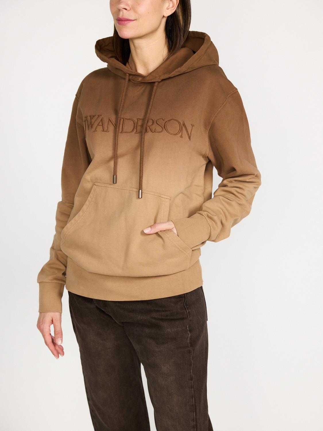 Kapuzenpullover mit Farbverlauf und Logostickerei