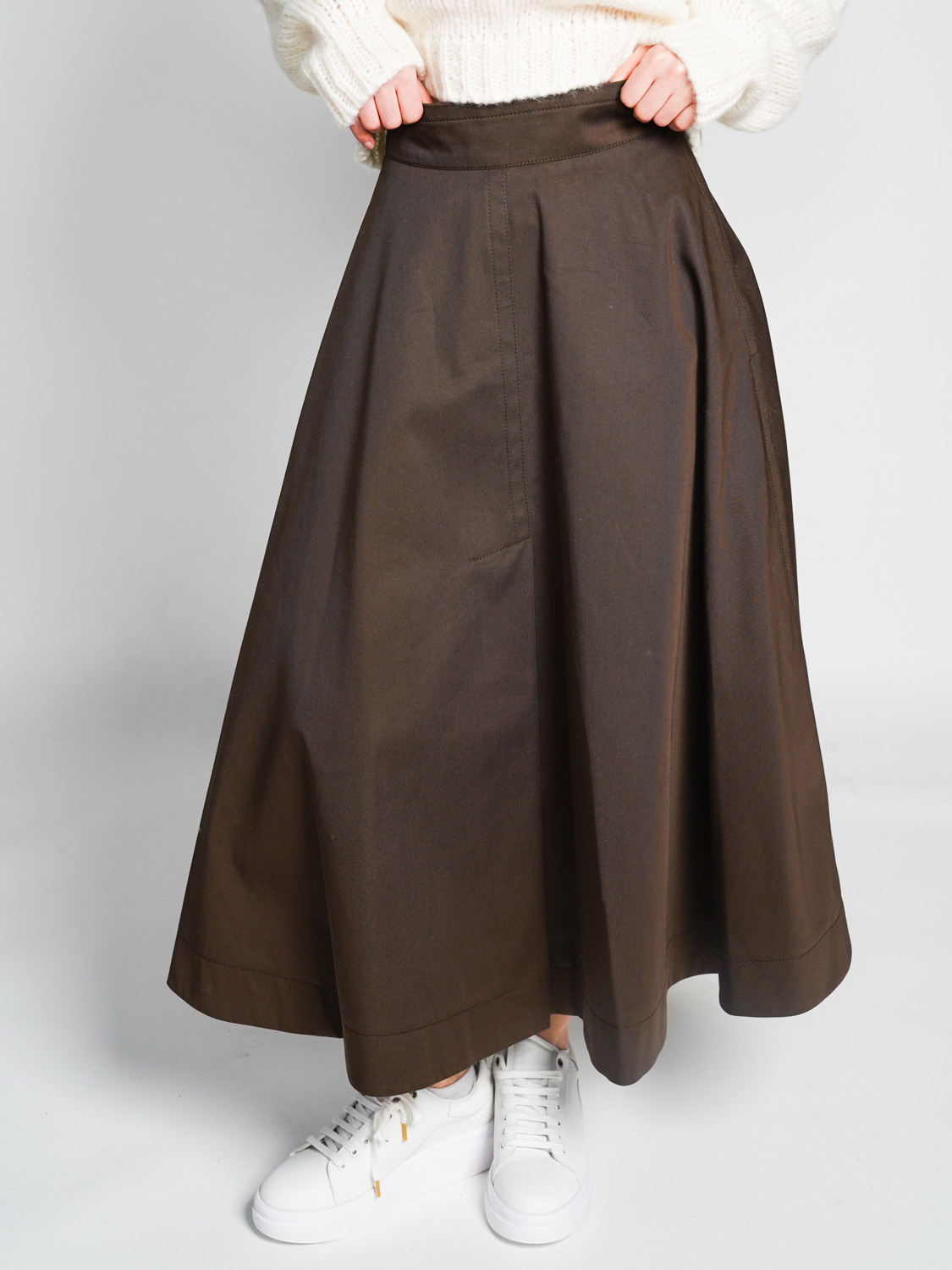 Patou Long – Long A-shape skirt  36 brown