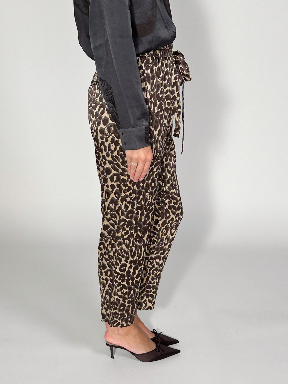 friendly hunting Pali Silk Cheetah – silk trousers  beige M