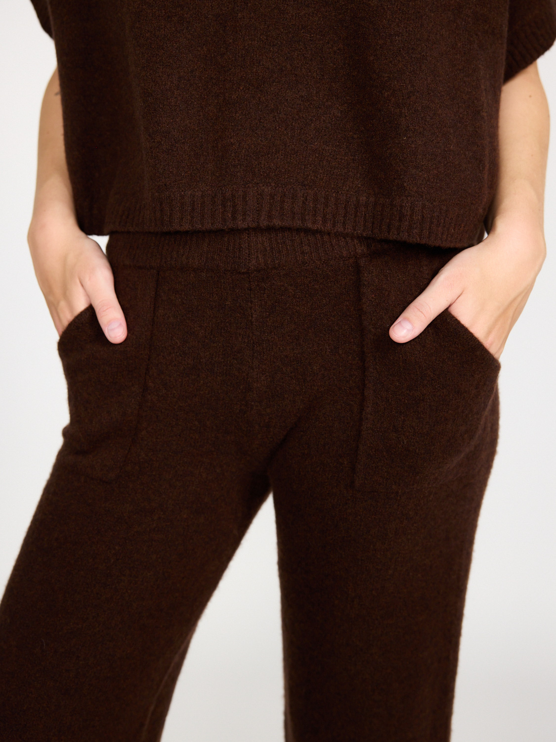 LU Ren Olivia - Pants made of cashmere  brown XS