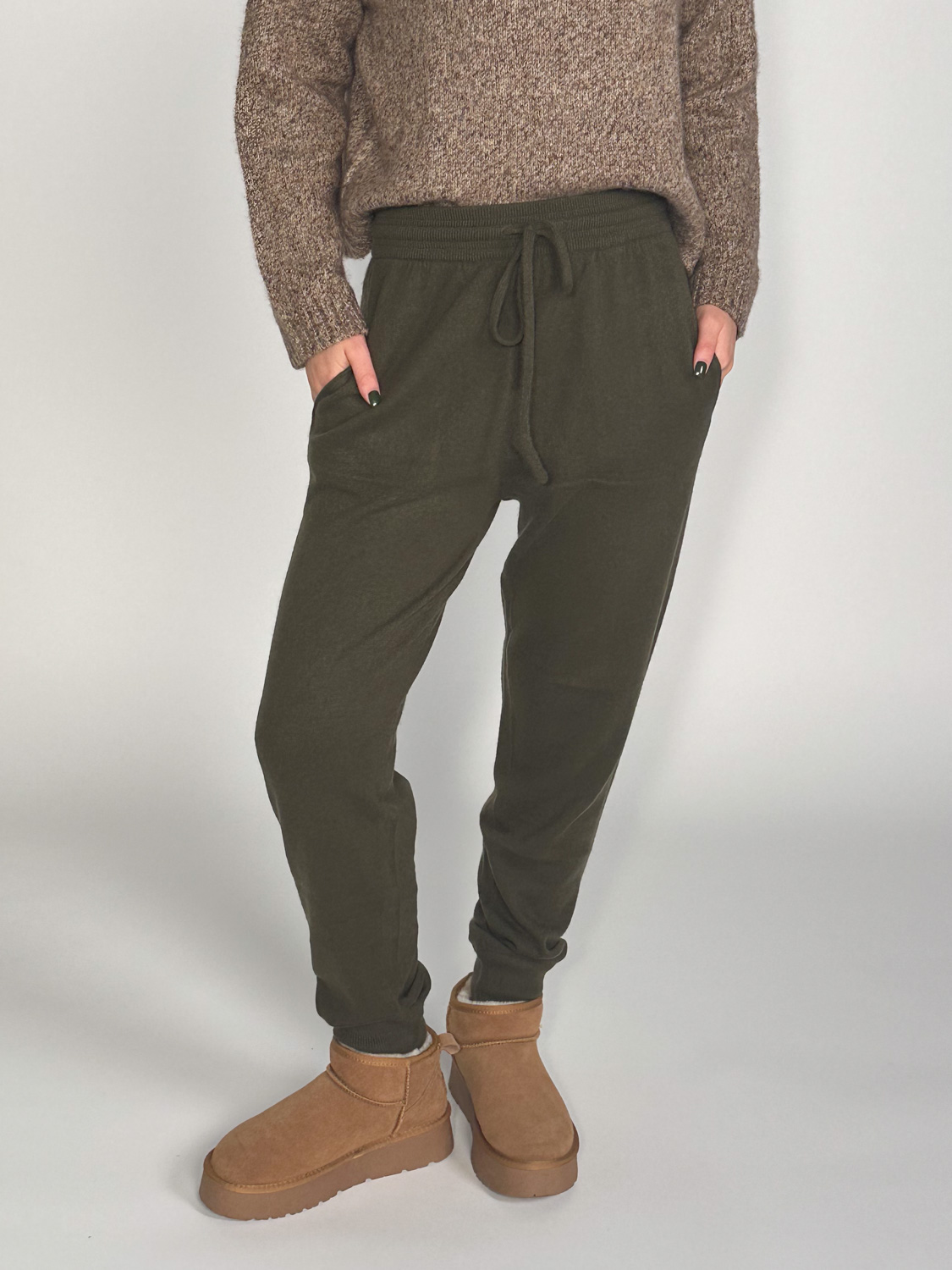 friendly hunting Leichte Jogginghose aus Cashmere  Khaki XL