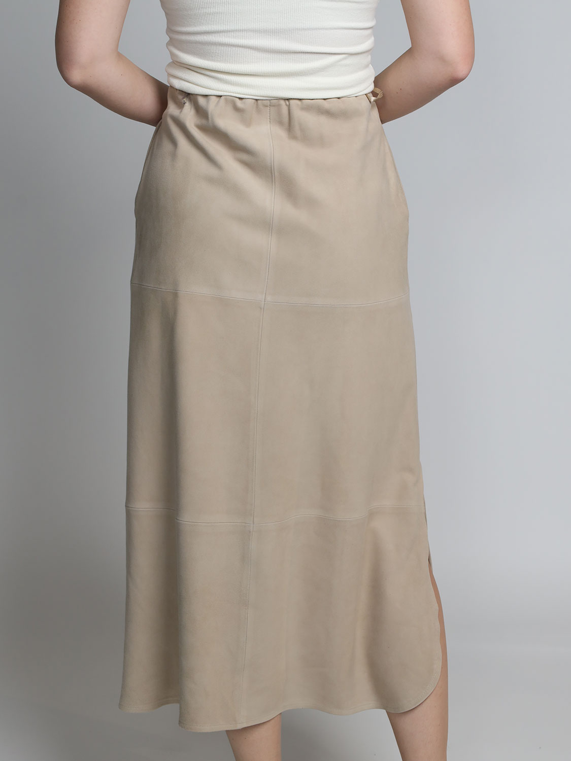 Arma Cinza midi suede skirt  36 beige