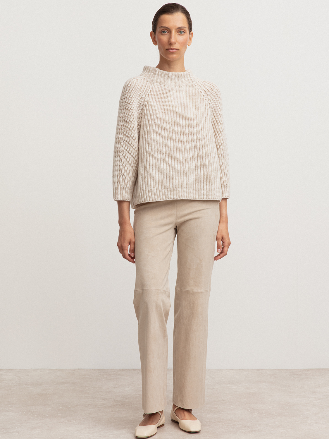 Iris von Arnim Palo - Flared pants in suede beige 38