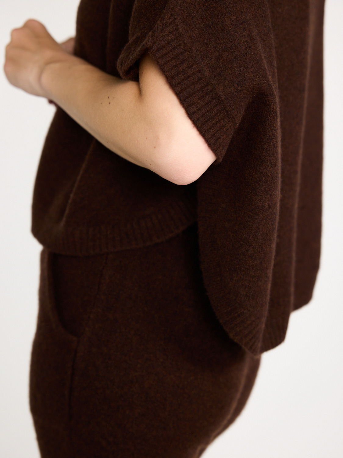 LU Ren Malia - Cape made of cashmere  brown XS