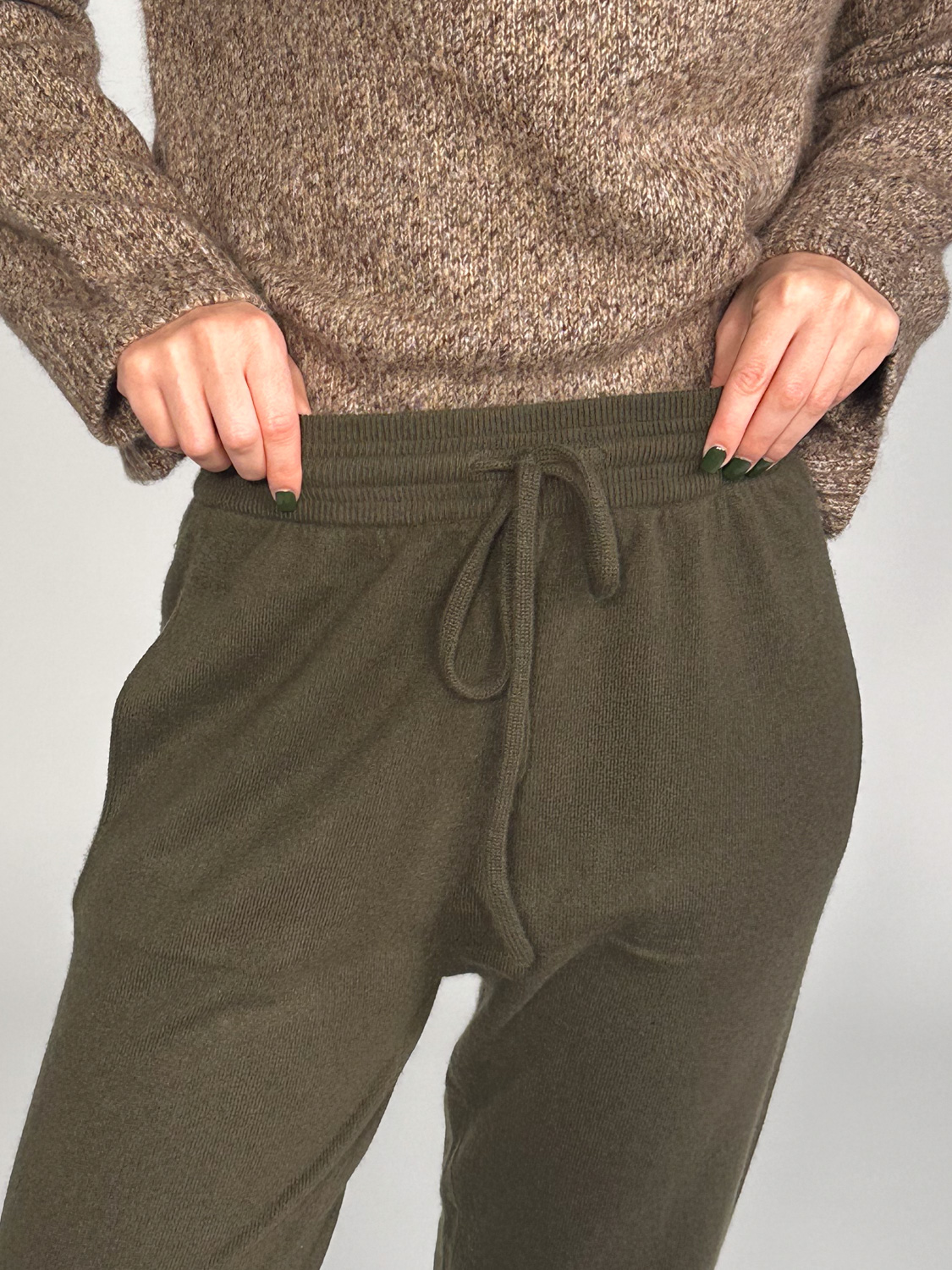 friendly hunting Leichte Jogginghose aus Cashmere  Khaki XL