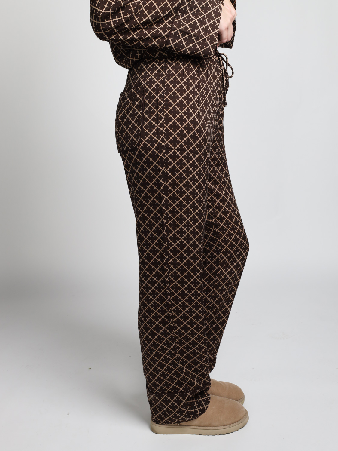 By Malene Birger Ameliano - Pants with design   brown 34