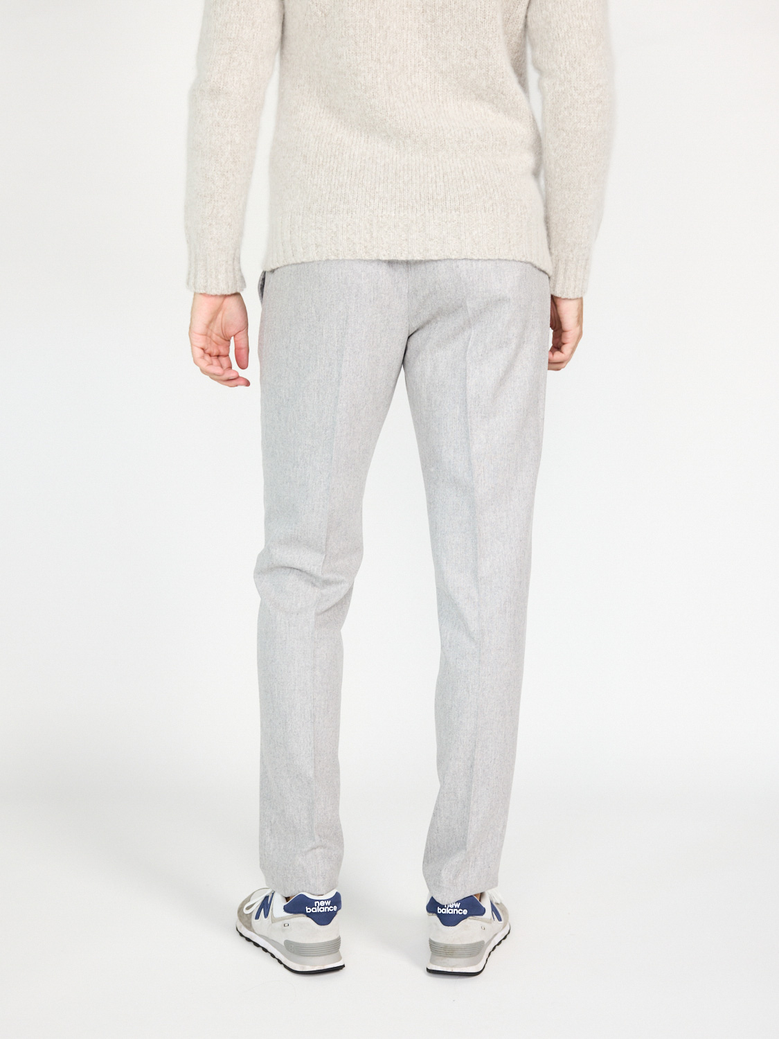 PT Torino Soft fit trousers made from a virgin wool-cashmere mix  hellgrau 48