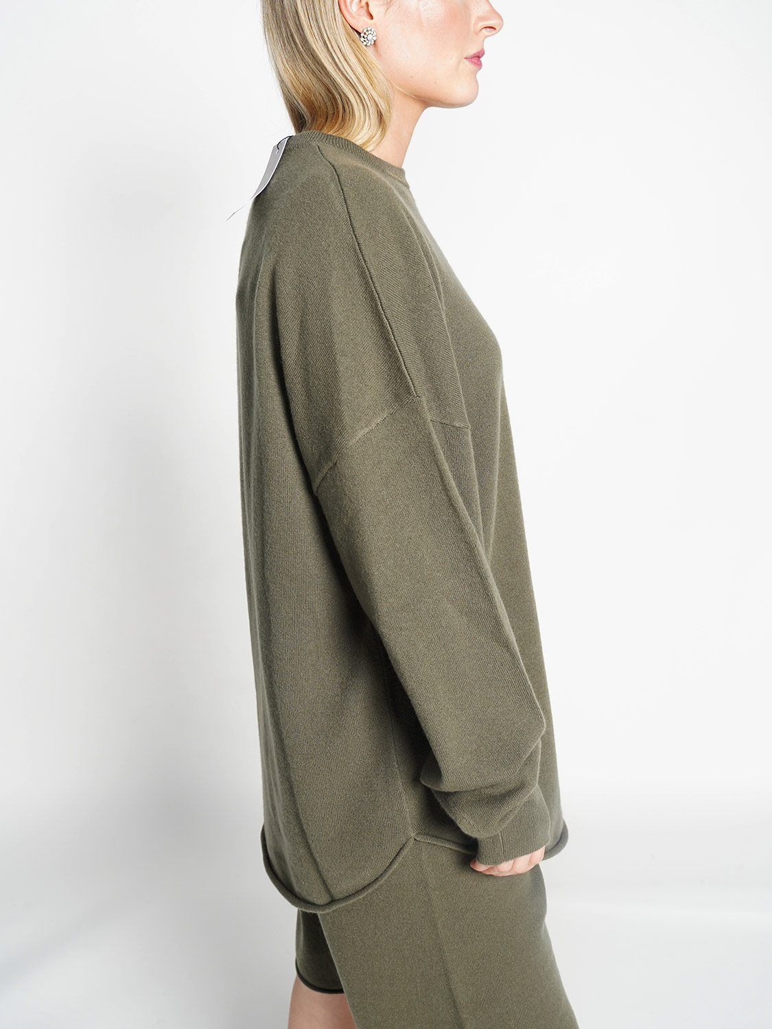 Extreme Cashmere N°53 Crew Hop – Oversized cashmere sweater  khaki One Size