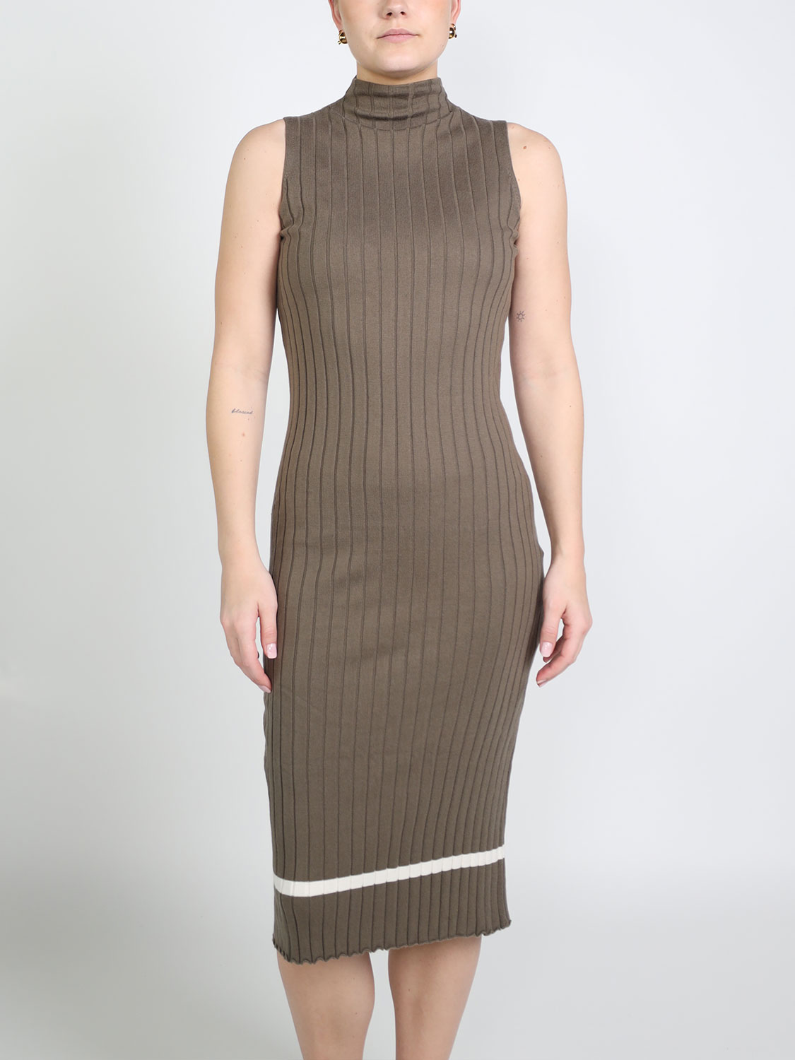 friendly hunting Bondhi CC Hove - Figure-hugging knit dress   khaki XS