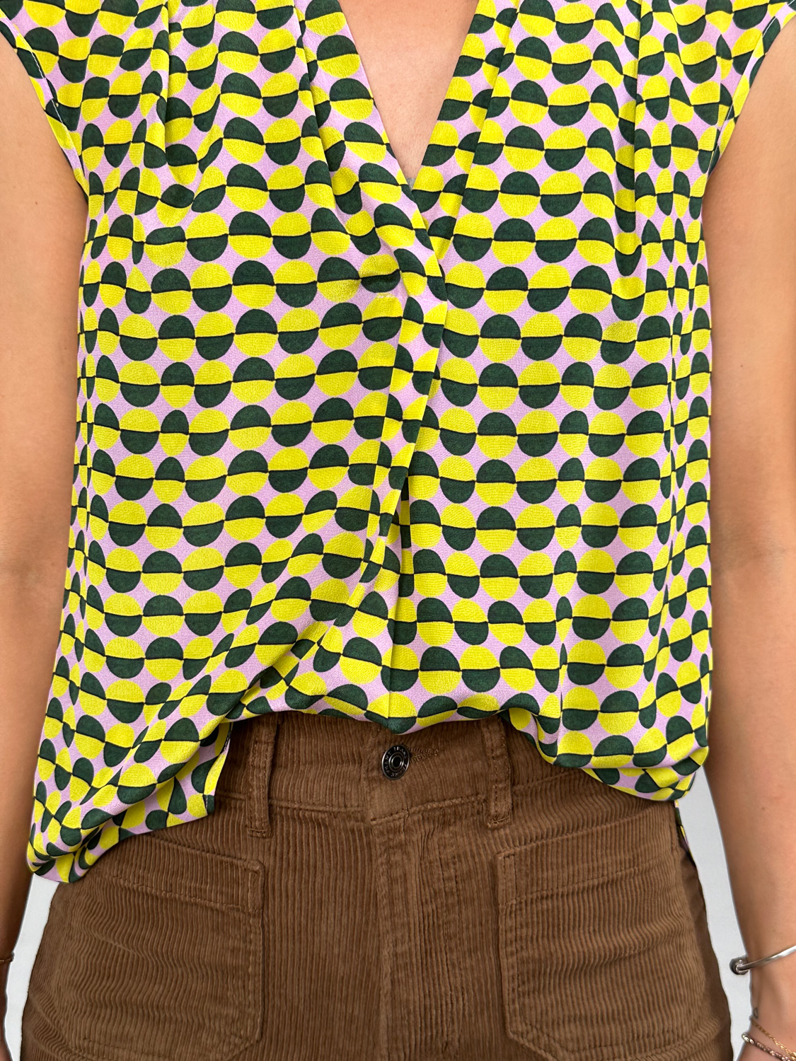 Maison Common Sleeveless blouse with graphic design  multi 38