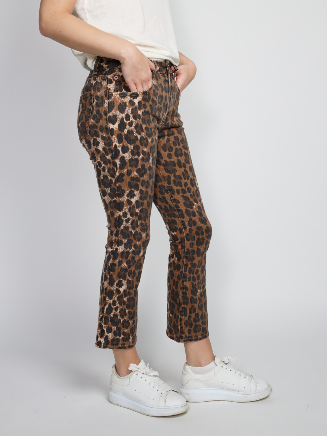 R13 Kick Fit – Animal Print Flared Jeans   braun 29