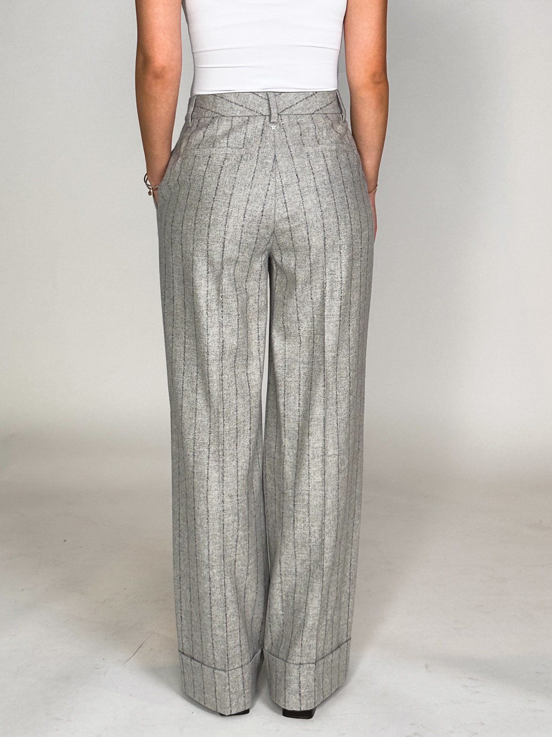 Lorena Antoniazzi Trousers in a classic pinstripe pattern  grey 34