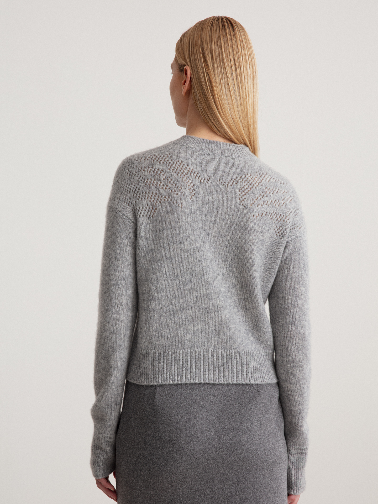 Iris von Arnim Sabana – sweater made from a cashmere-silk mix  hellgrau S