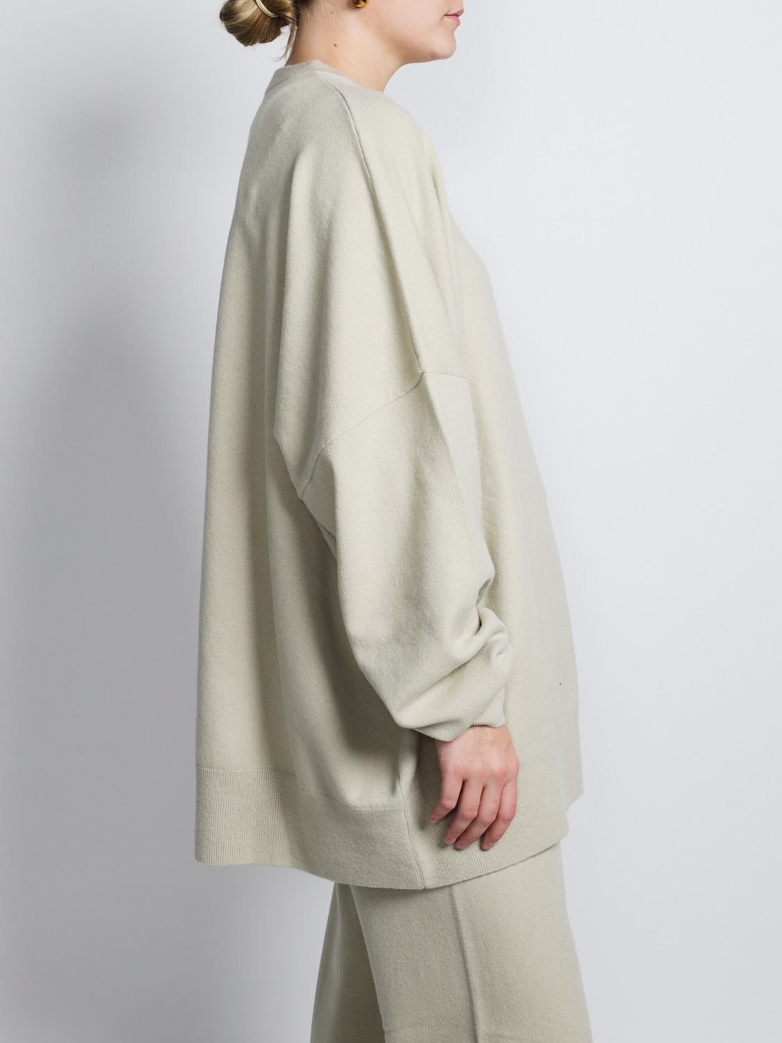 Extreme Cashmere N°53 Crew Hop - Oversized cashmere sweater   creme One Size