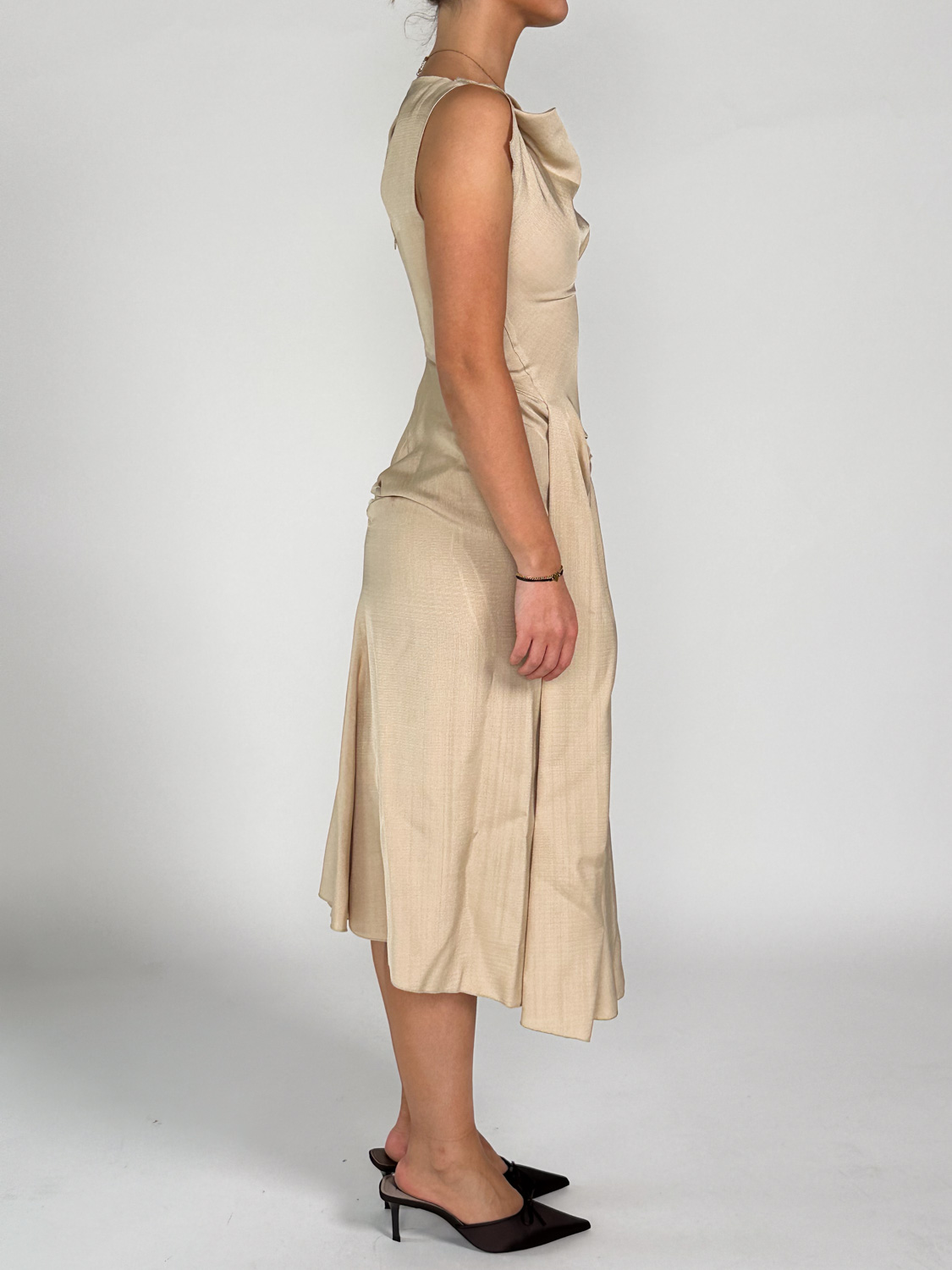 Victoria Beckham Deconstructed – Strukturiertes Kleid mit gerafften Details   beige 34