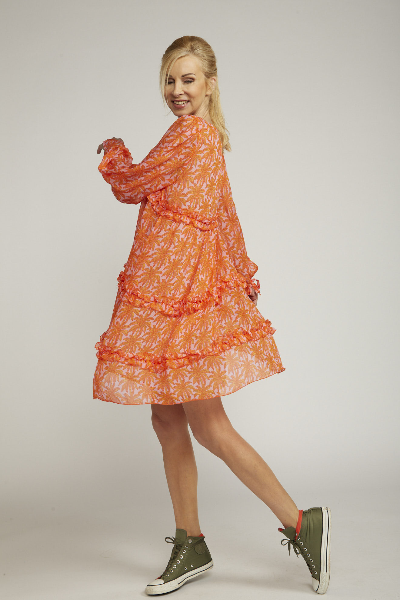 anna's dress affairs dress orange all over print palms mix model side