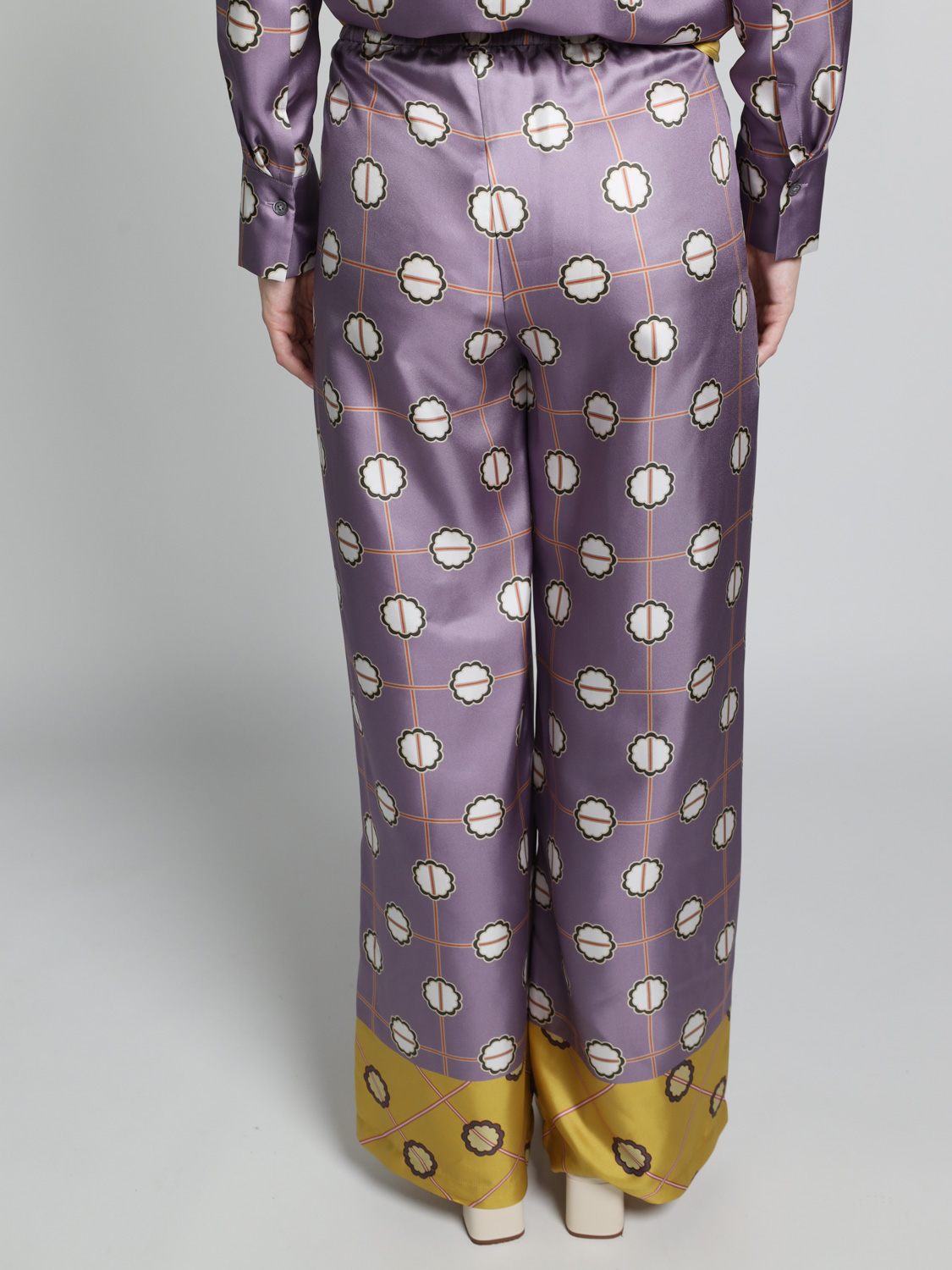 Odeeh Silk trousers with pattern  Flieder 34